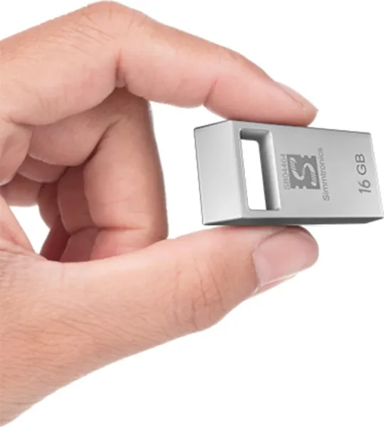 Simmtronics Teeny 16GB USB 2.0 Flash Drive